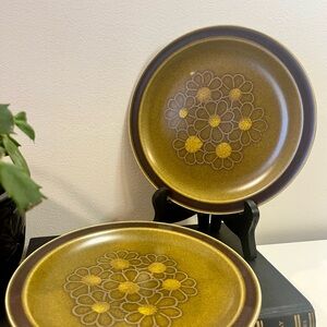 MCM Crest-Stone Olive Green Floral Side Plates Progreso S-698 Japan